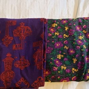 2 pairs of lularoe tall and curvy leggings